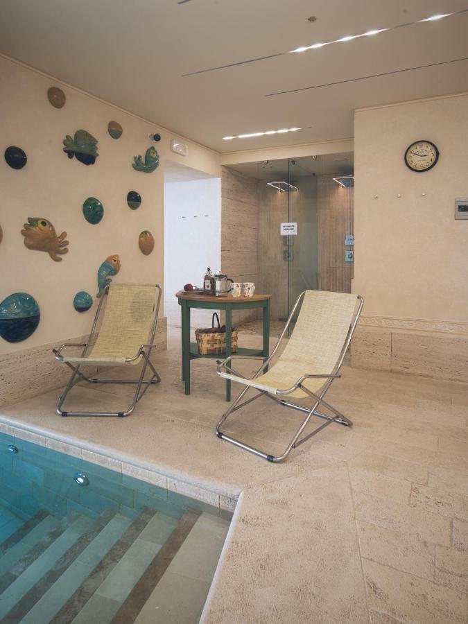 Dolomiti Hotel Cozzio Madonna di Campiglio Exterior photo