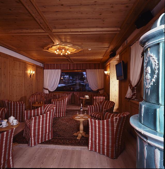 Dolomiti Hotel Cozzio Madonna di Campiglio Exterior photo