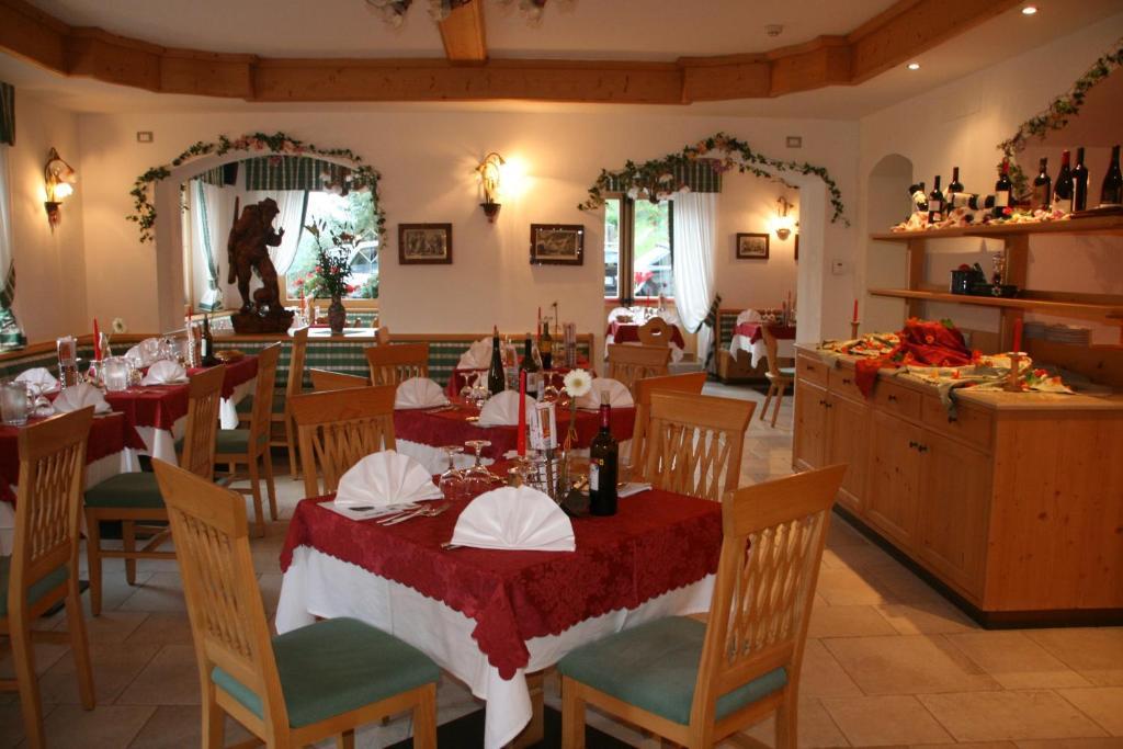 Dolomiti Hotel Cozzio Madonna di Campiglio Exterior photo